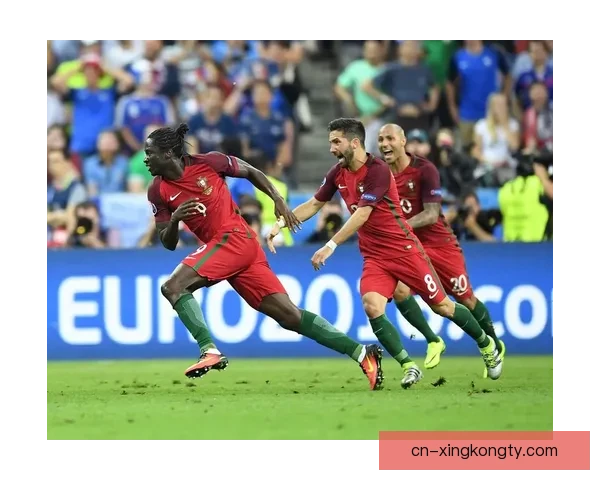 B费休假返乡观战葡甲为友助威 B费休假返乡观战葡甲为友助威